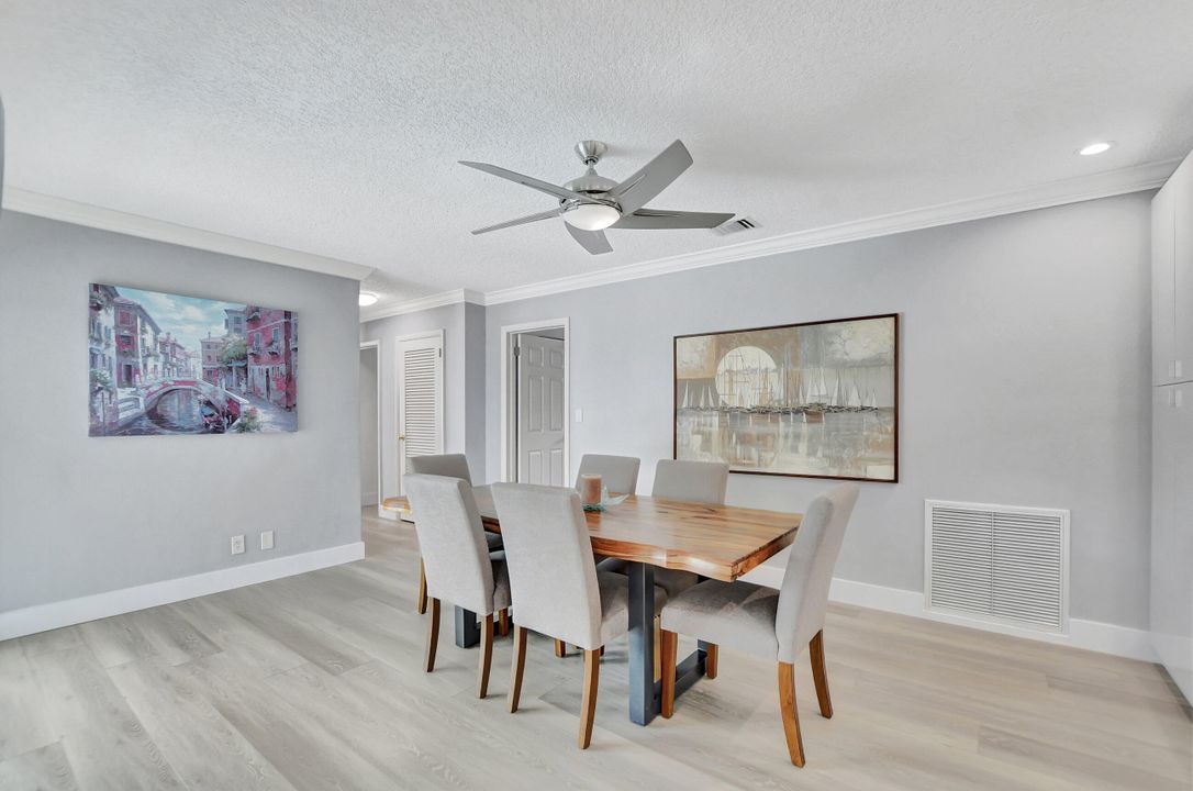 合同活跃: $2,245,000 (4 贝兹, 3 浴室, 1908 平方英尺)