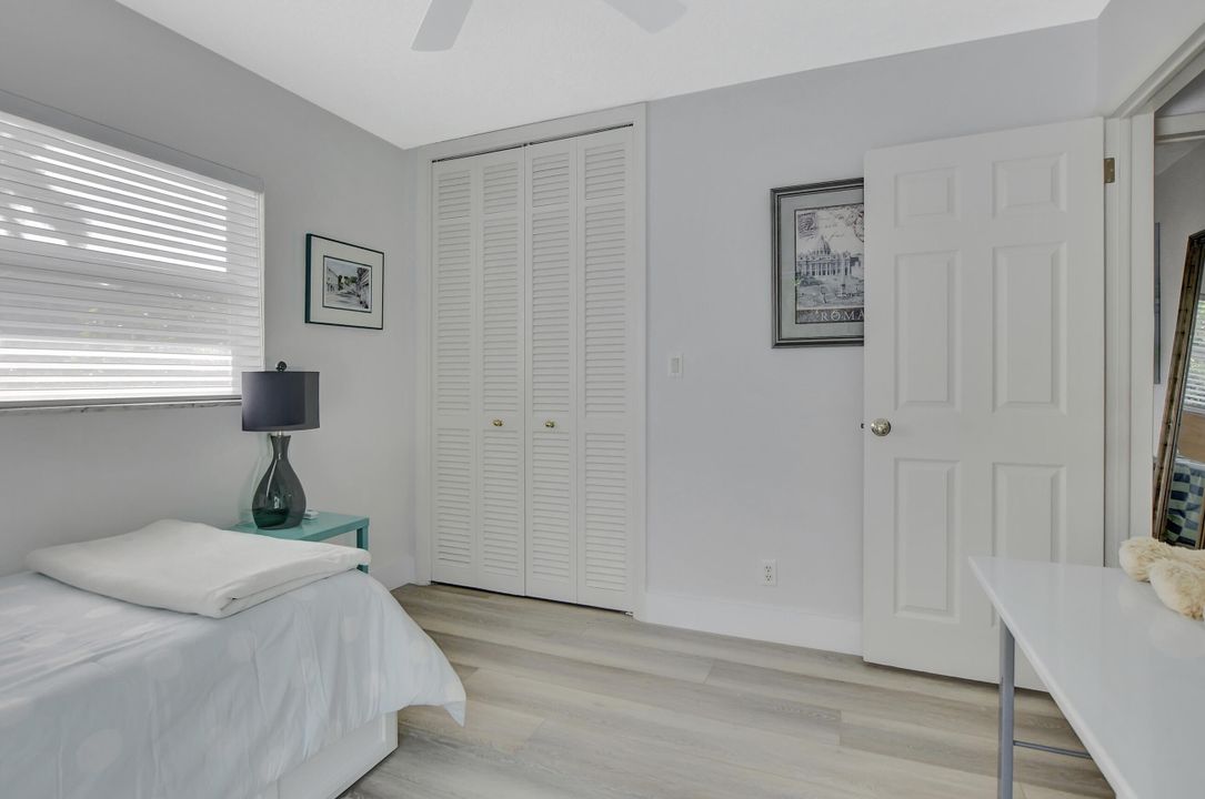 合同活跃: $2,245,000 (4 贝兹, 3 浴室, 1908 平方英尺)