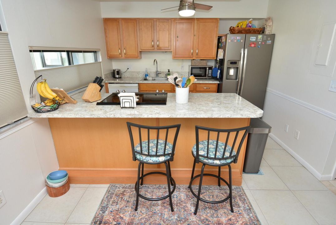 En Venta: $275,000 (2 camas, 2 baños, 1250 Pies cuadrados)