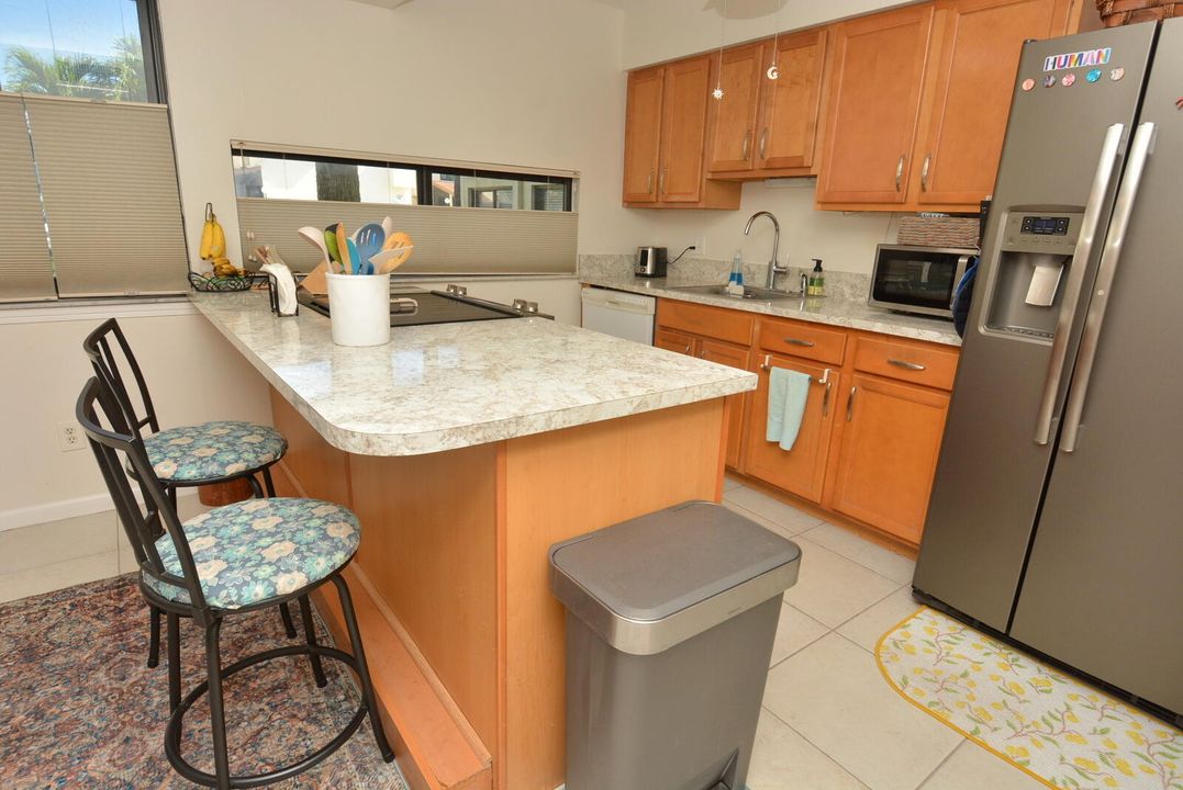 En Venta: $275,000 (2 camas, 2 baños, 1250 Pies cuadrados)