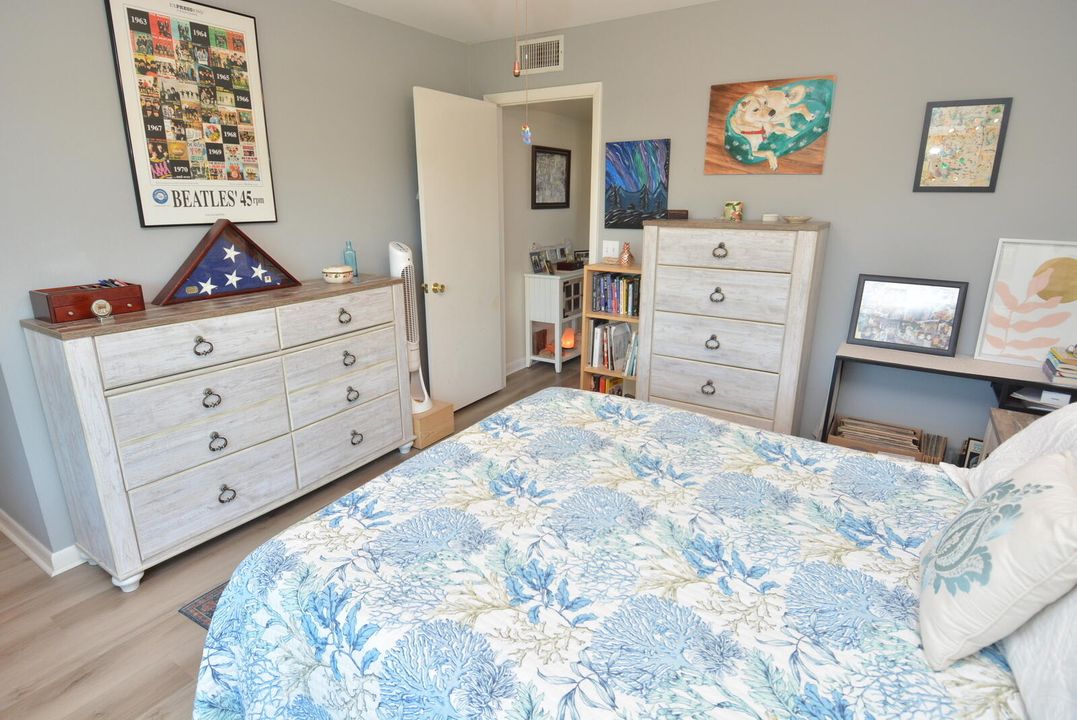 En Venta: $275,000 (2 camas, 2 baños, 1250 Pies cuadrados)