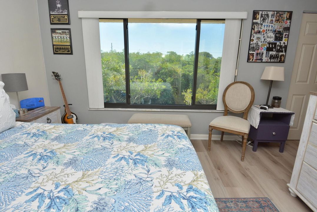 En Venta: $275,000 (2 camas, 2 baños, 1250 Pies cuadrados)