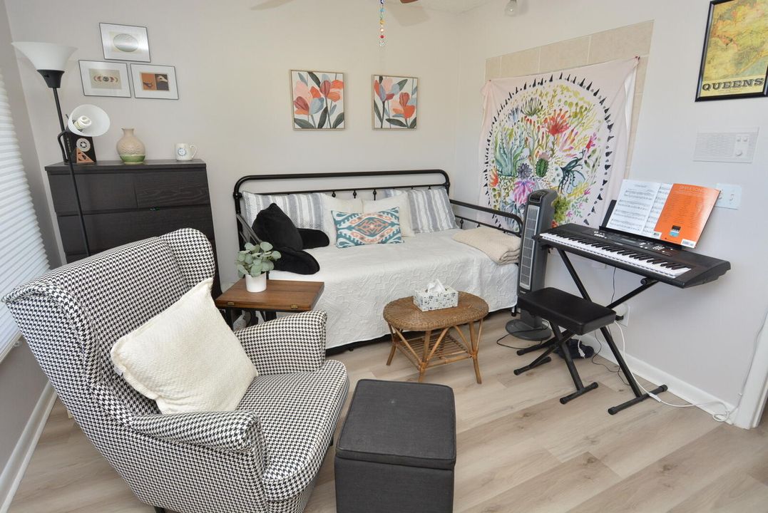 En Venta: $275,000 (2 camas, 2 baños, 1250 Pies cuadrados)