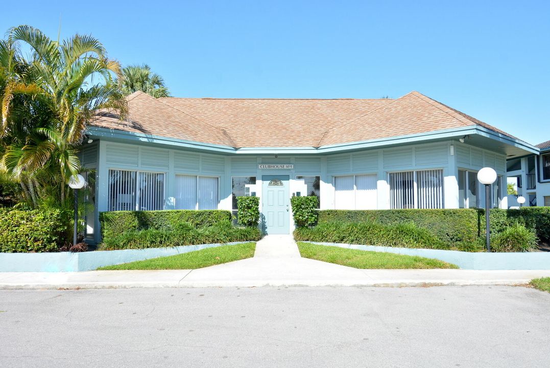 En Venta: $275,000 (2 camas, 2 baños, 1250 Pies cuadrados)