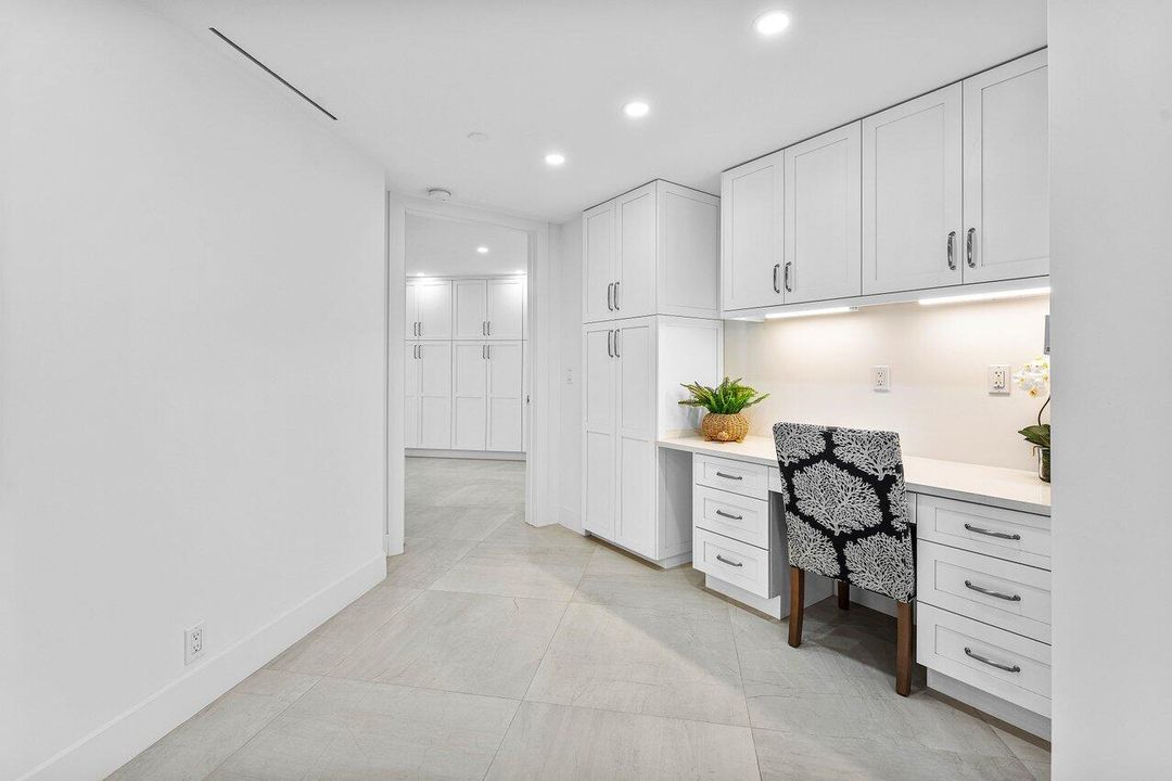 На продажу: $4,395,000 (2 спален, 2 ванн, 2244 Квадратных фут)