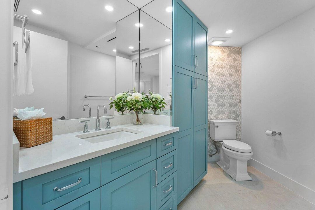 На продажу: $4,395,000 (2 спален, 2 ванн, 2244 Квадратных фут)