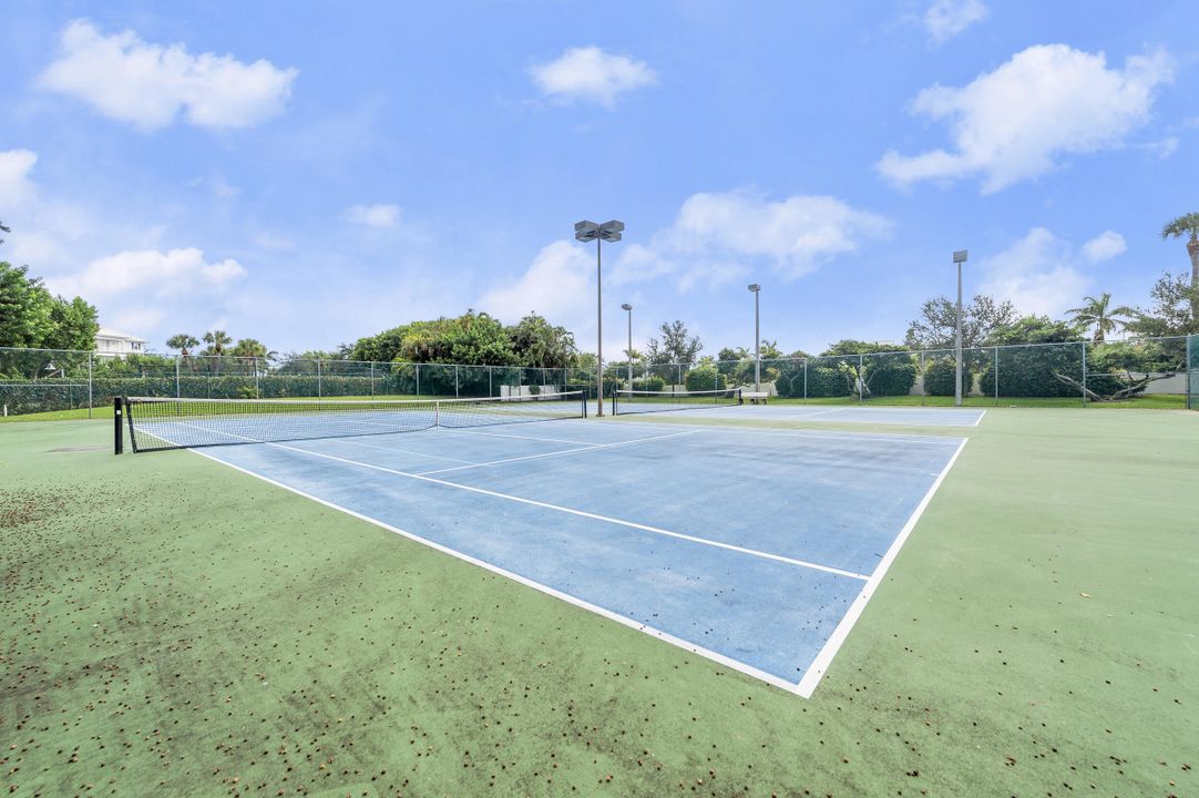 En Venta: $444,000 (2 camas, 2 baños, 1372 Pies cuadrados)