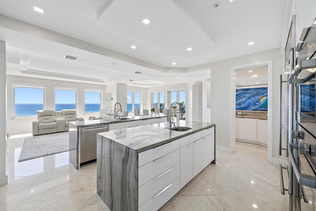 En Renta: $24,000 (4 camas, 4 baños, 4178 Pies cuadrados)