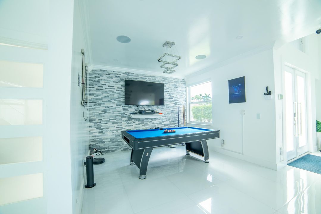 Active With Contract: $5,000 (3 beds, 2 baths, 2608 Square Feet)