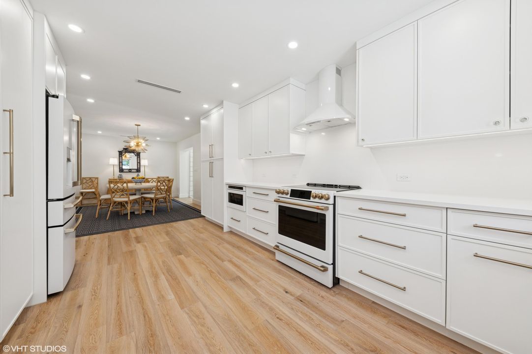 En Venta: $1,375,000 (4 camas, 2 baños, 1844 Pies cuadrados)