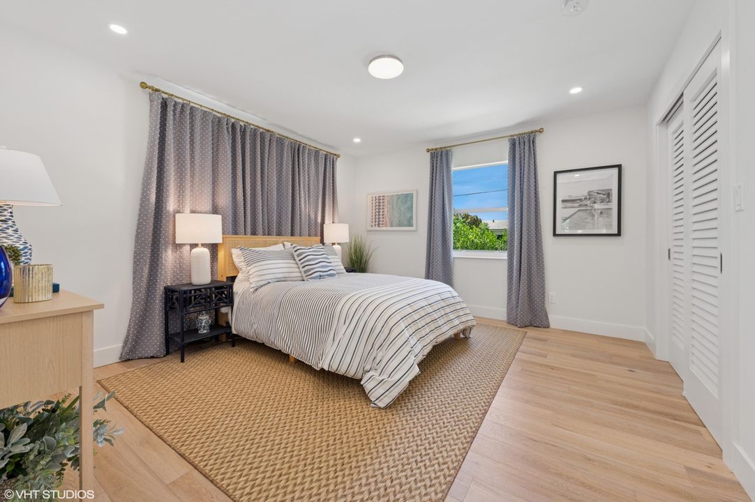 En Venta: $1,375,000 (4 camas, 2 baños, 1844 Pies cuadrados)