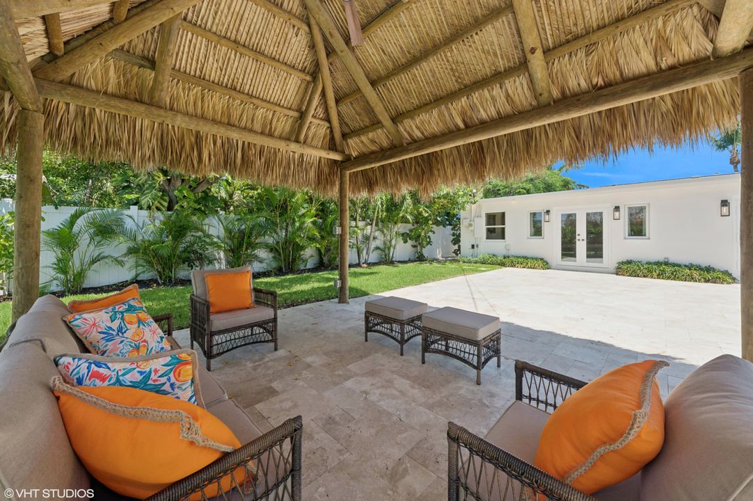 En Venta: $1,375,000 (4 camas, 2 baños, 1844 Pies cuadrados)