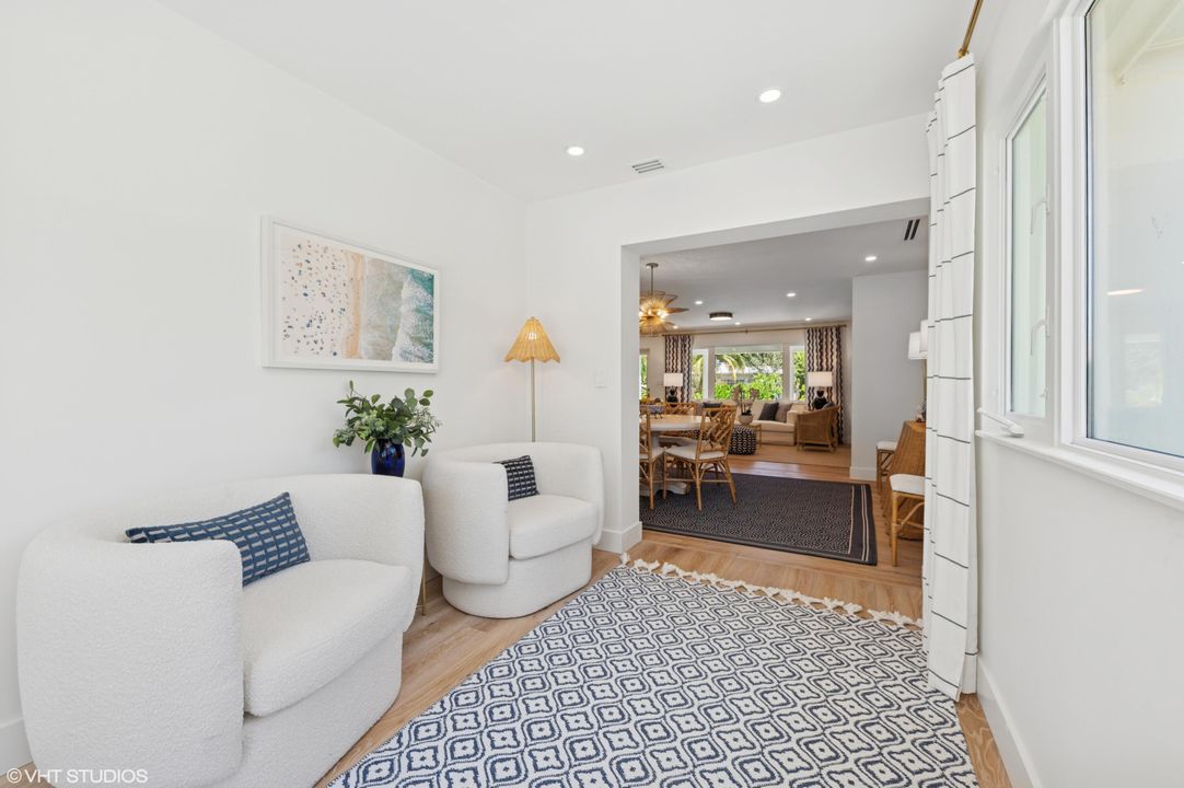 En Venta: $1,375,000 (4 camas, 2 baños, 1844 Pies cuadrados)