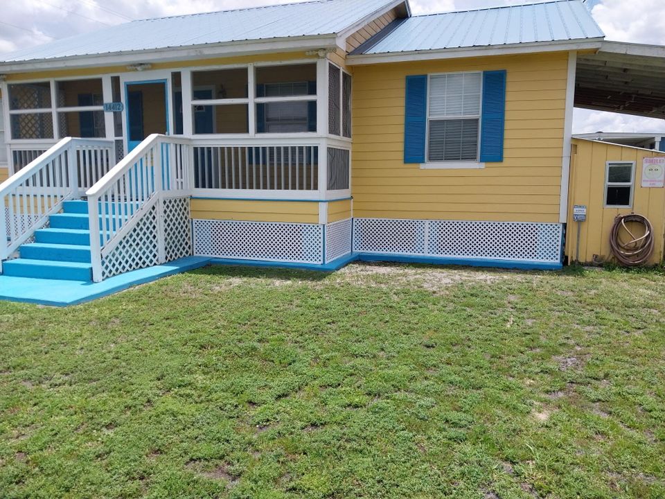 Activo con contrato: $298,000 (4 camas, 2 baños, 1152 Pies cuadrados)