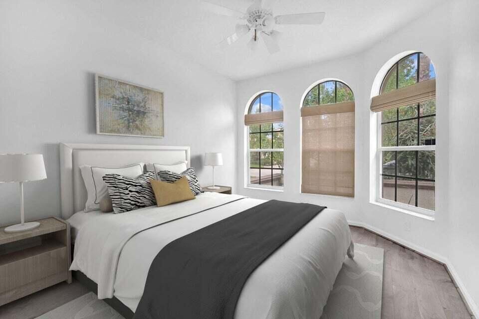 Под контрактом: $6,000 (2 спален, 2 ванн, 2364 Квадратных фут)