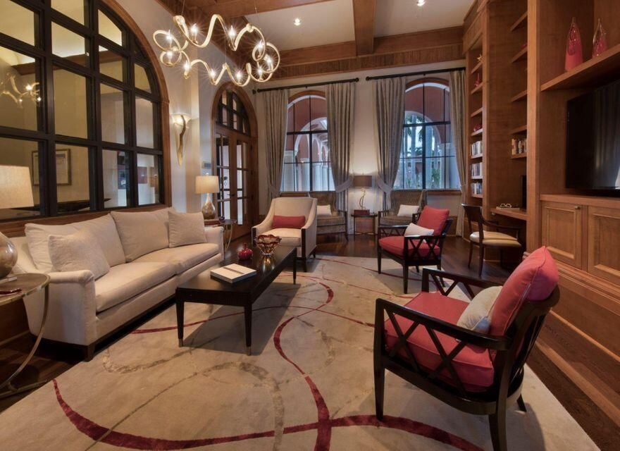 Под контрактом: $6,000 (2 спален, 2 ванн, 2364 Квадратных фут)