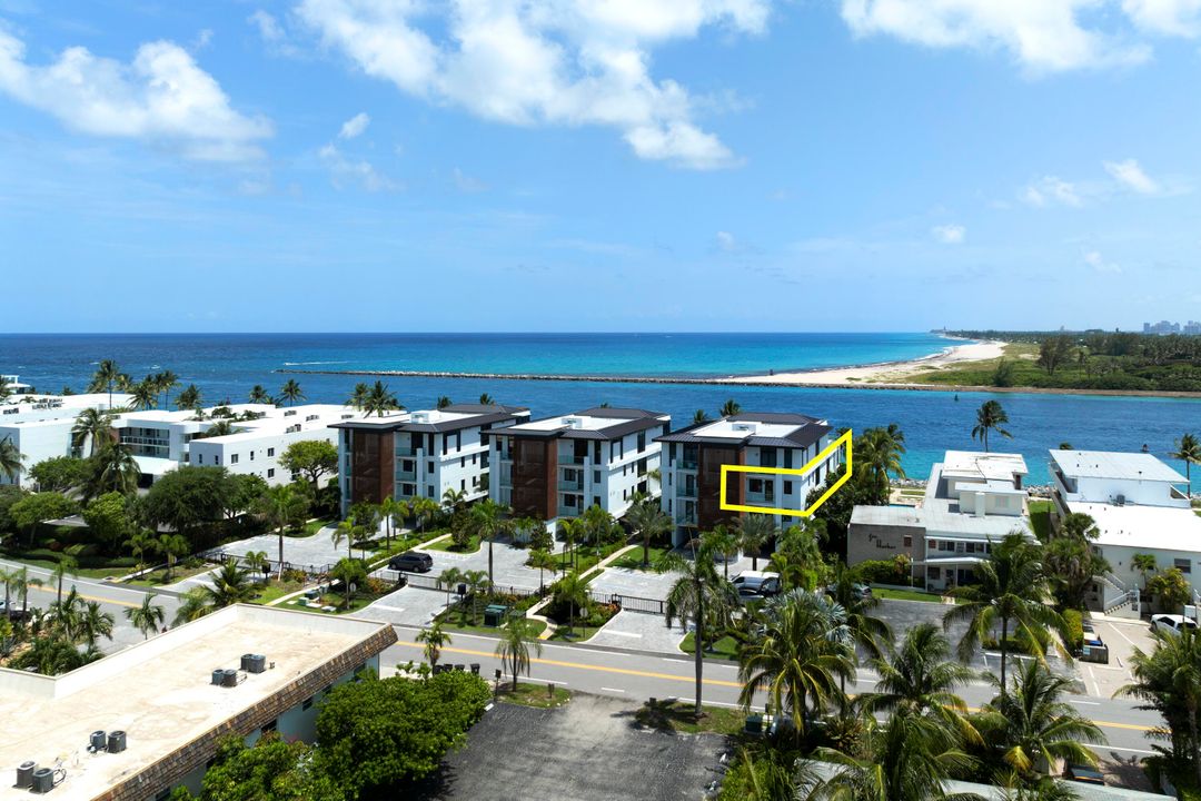 For Sale: $3,995,000 (3 beds, 3 baths, 2440 Square Feet)