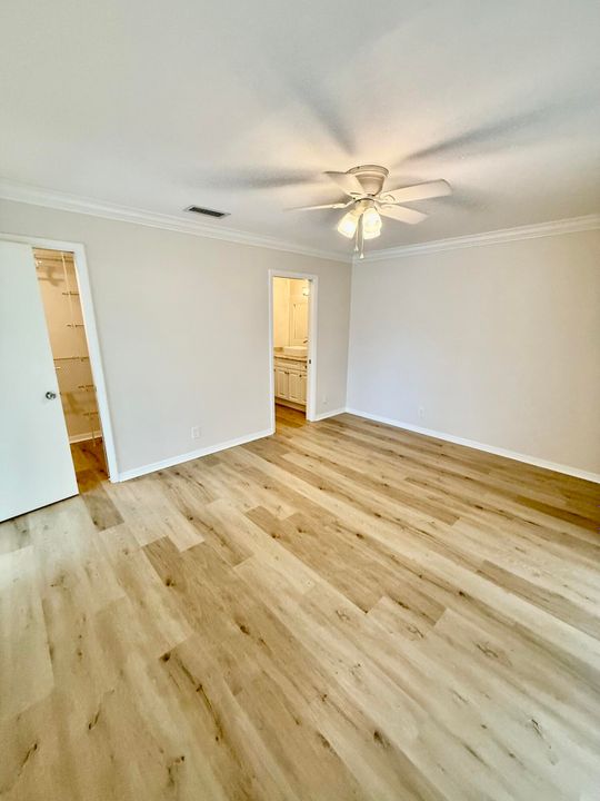 For Rent: $1,850 (2 beds, 2 baths, 1095 Square Feet)