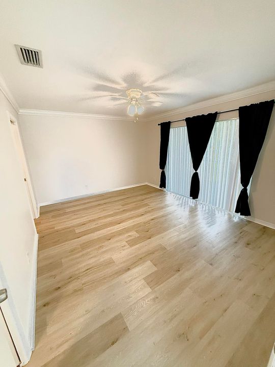 For Rent: $1,850 (2 beds, 2 baths, 1095 Square Feet)