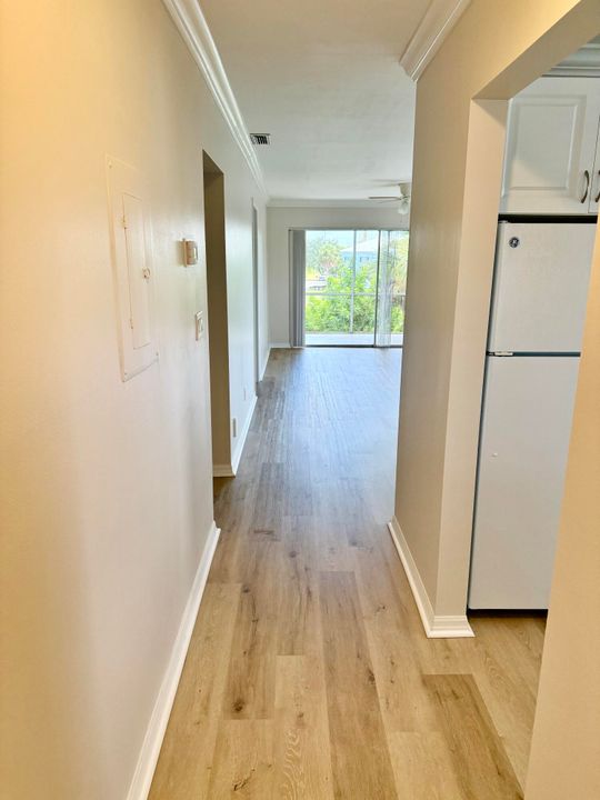 For Rent: $1,850 (2 beds, 2 baths, 1095 Square Feet)