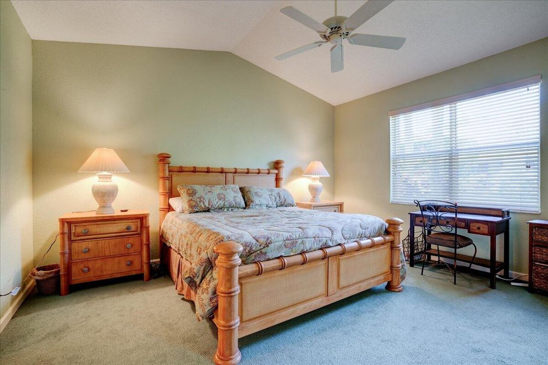 На продажу: $189,000 (3 спален, 2 ванн, 2030 Квадратных фут)