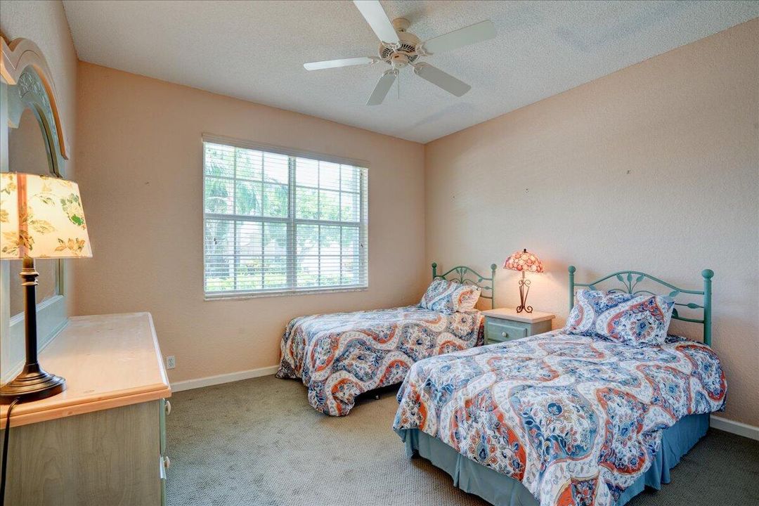 На продажу: $189,000 (3 спален, 2 ванн, 2030 Квадратных фут)