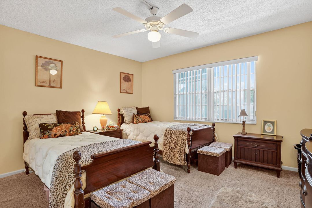 Activo con contrato: $2,550 (2 camas, 2 baños, 1156 Pies cuadrados)