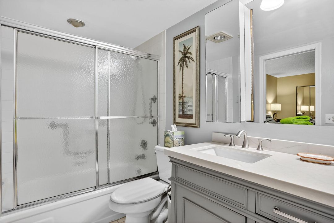 Activo con contrato: $2,550 (2 camas, 2 baños, 1156 Pies cuadrados)