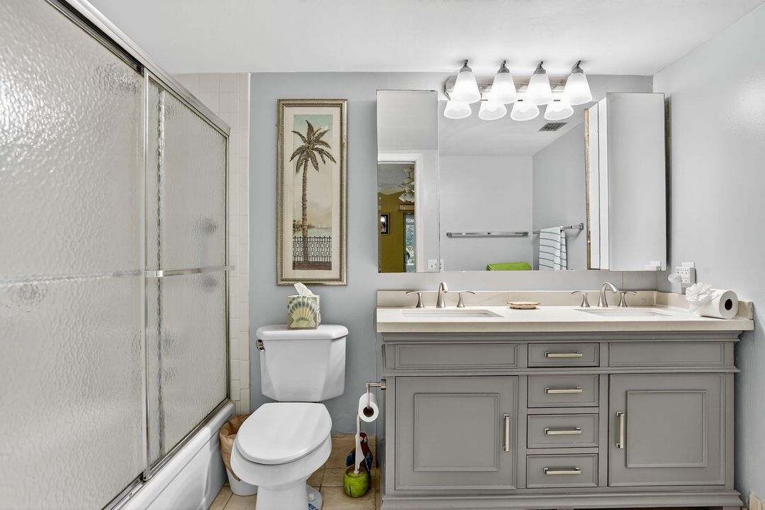 Activo con contrato: $2,550 (2 camas, 2 baños, 1156 Pies cuadrados)