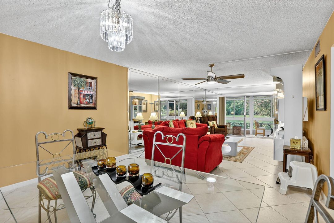 Activo con contrato: $2,550 (2 camas, 2 baños, 1156 Pies cuadrados)