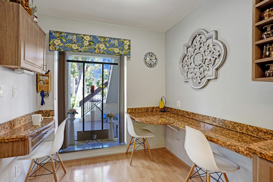 Active With Contract: $249,900 (2 beds, 2 baths, 1150 Square Feet)