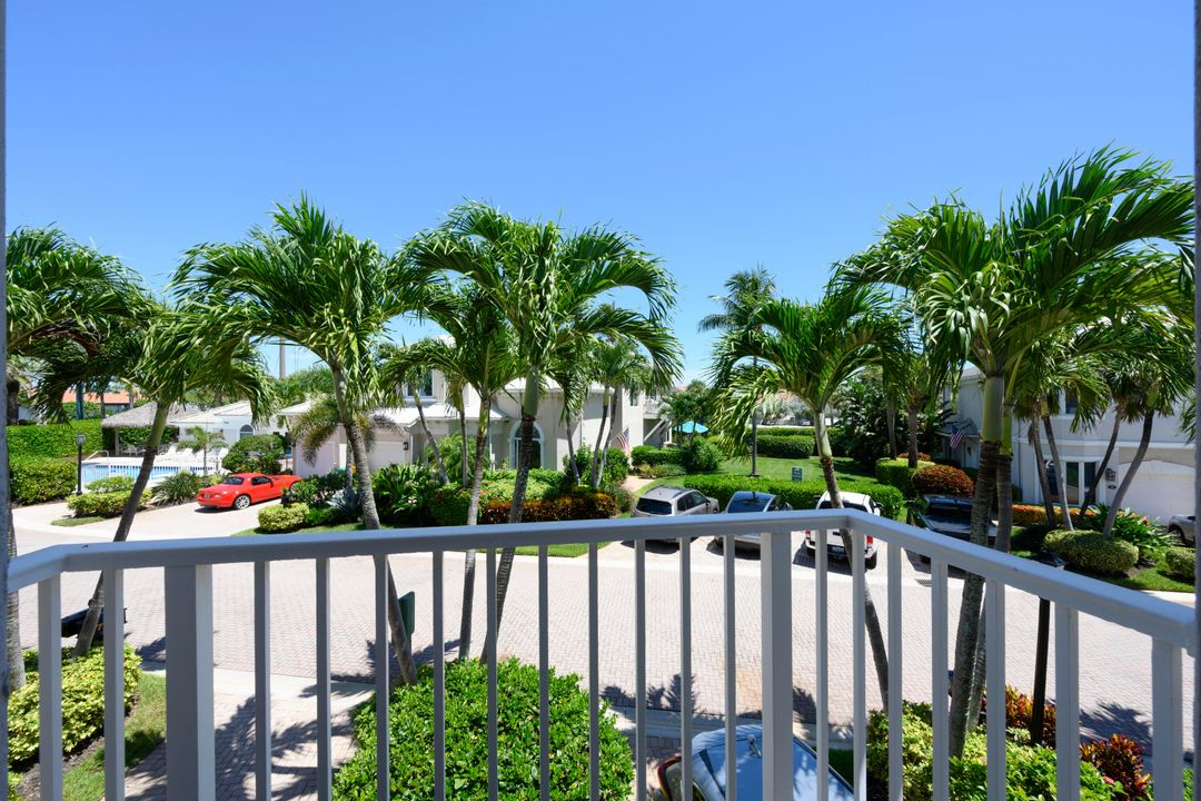 En Venta: $855,000 (2 camas, 2 baños, 1750 Pies cuadrados)