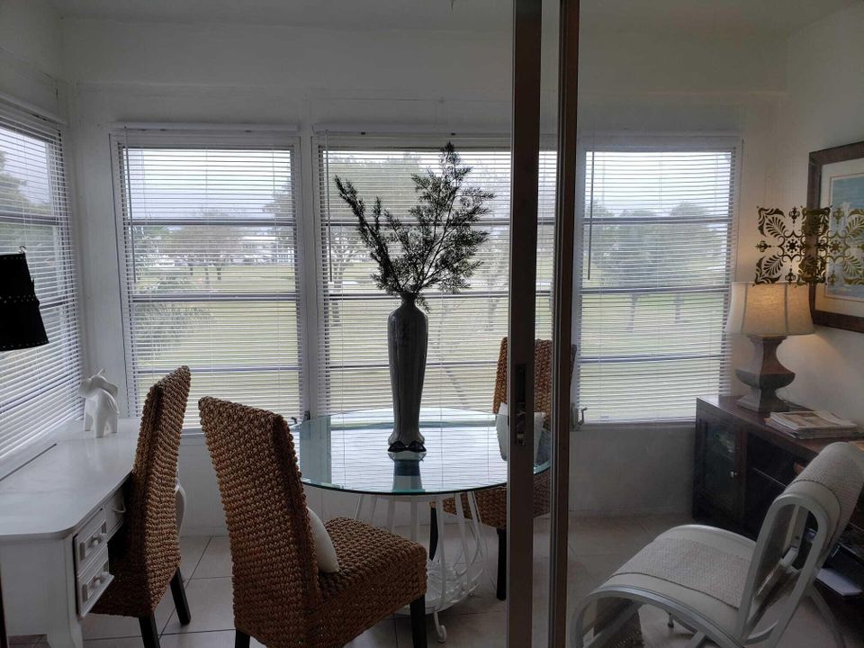 For Sale: $110,000 (1 beds, 1 baths, 600 Square Feet)