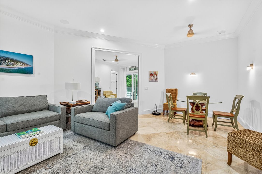 待售: $2,695,000 (3 贝兹, 3 浴室, 2571 平方英尺)