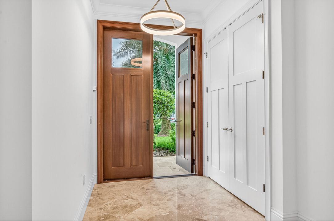 待售: $2,695,000 (3 贝兹, 3 浴室, 2571 平方英尺)