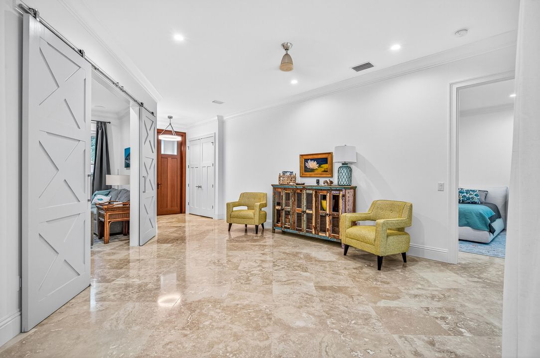 待售: $2,695,000 (3 贝兹, 3 浴室, 2571 平方英尺)