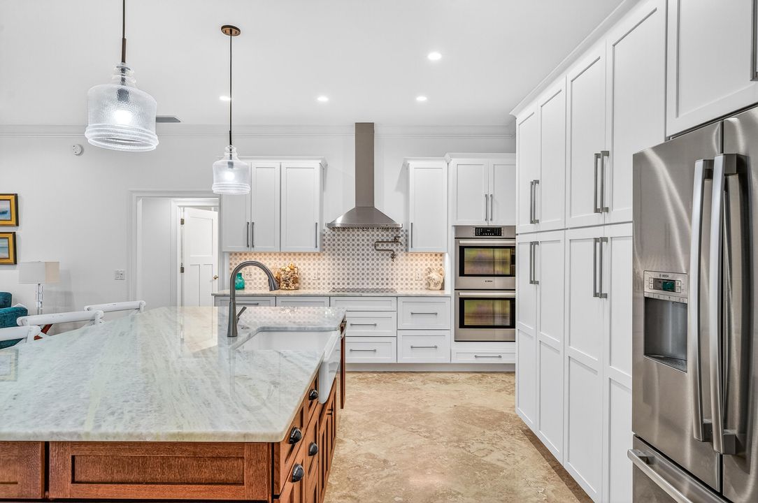 待售: $2,695,000 (3 贝兹, 3 浴室, 2571 平方英尺)