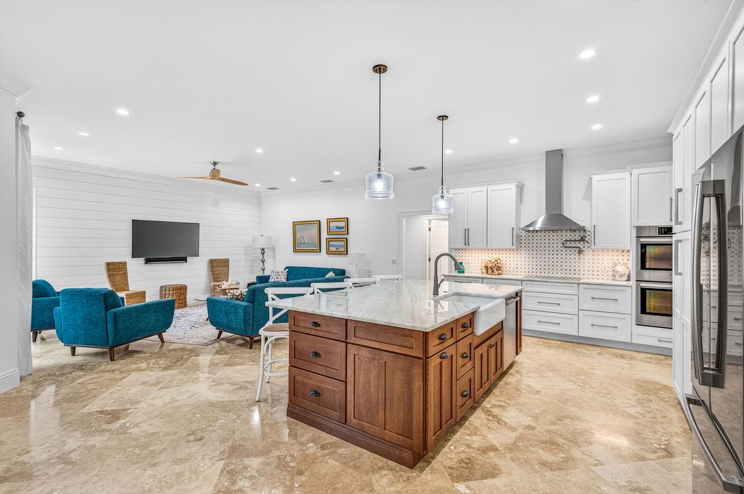 待售: $2,695,000 (3 贝兹, 3 浴室, 2571 平方英尺)