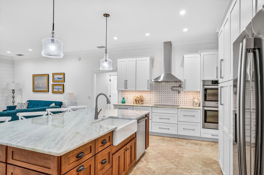 待售: $2,695,000 (3 贝兹, 3 浴室, 2571 平方英尺)