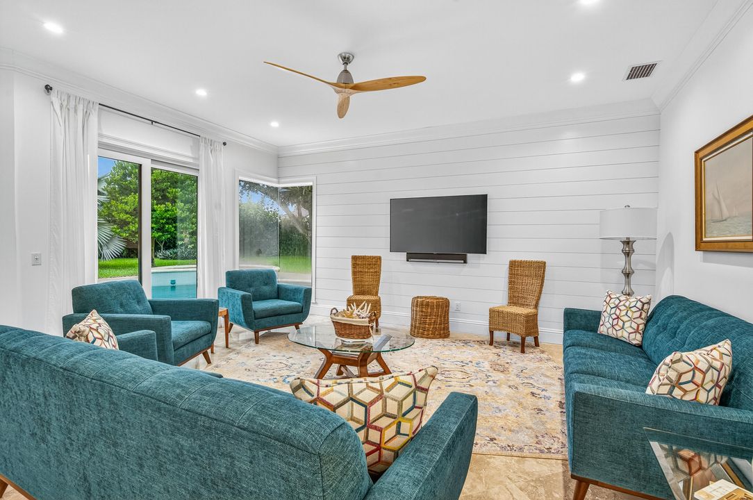 待售: $2,695,000 (3 贝兹, 3 浴室, 2571 平方英尺)