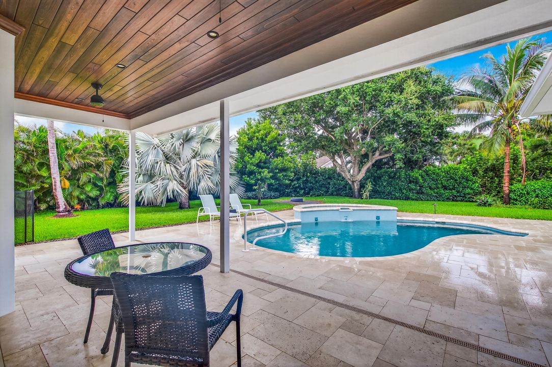 待售: $2,695,000 (3 贝兹, 3 浴室, 2571 平方英尺)