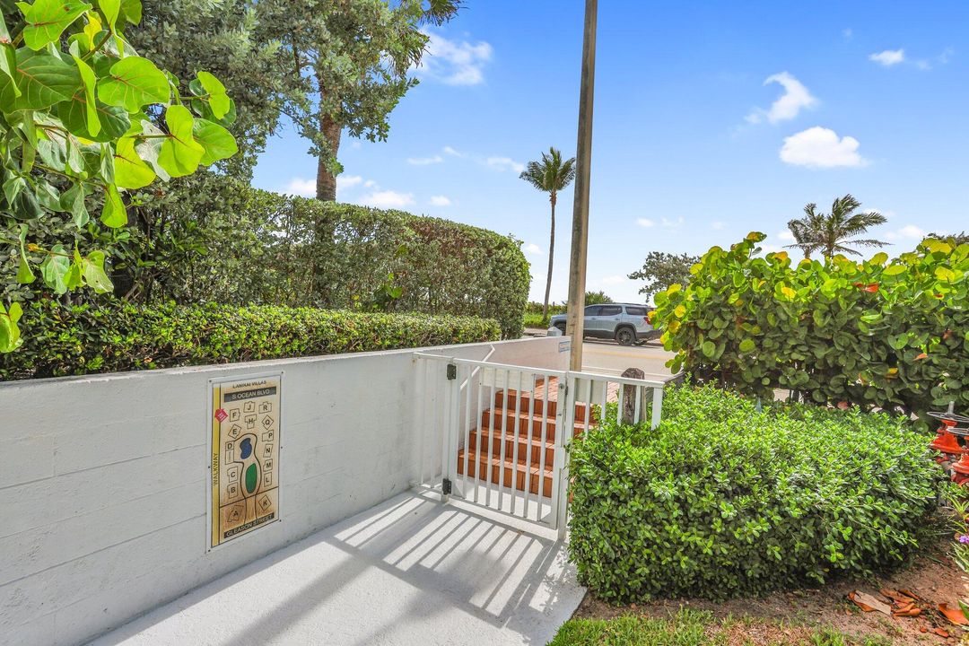 合同活跃: $15,000 (2 贝兹, 2 浴室, 1068 平方英尺)