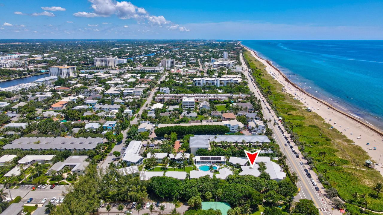 合同活跃: $15,000 (2 贝兹, 2 浴室, 1068 平方英尺)