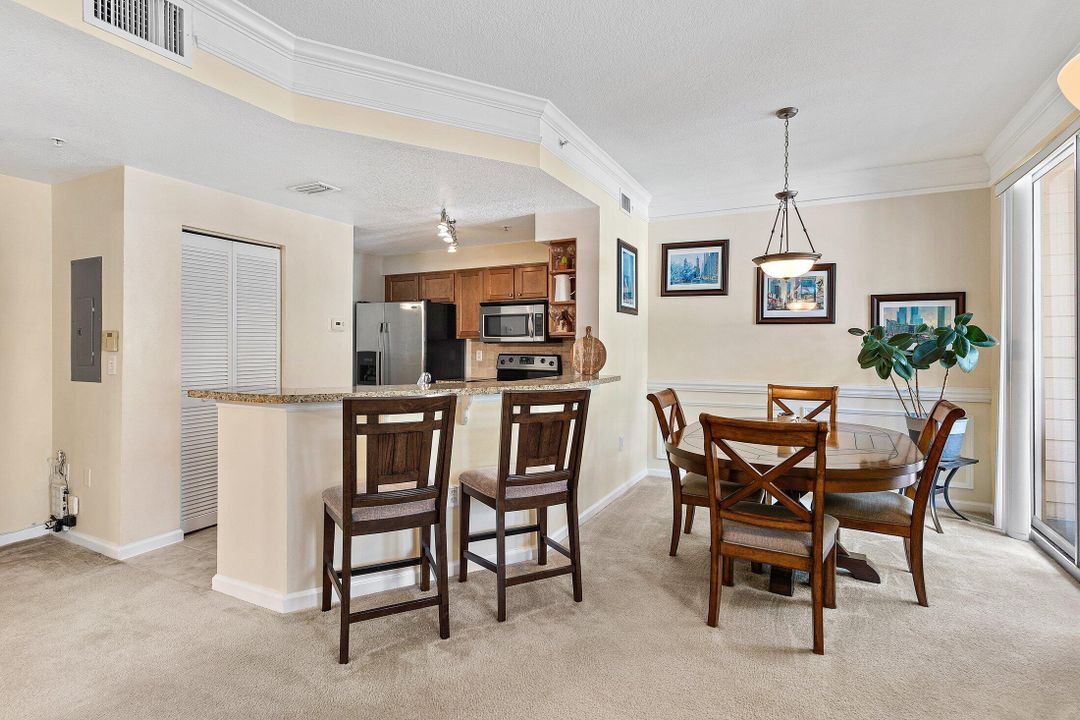 En Venta: $374,900 (2 camas, 2 baños, 1344 Pies cuadrados)