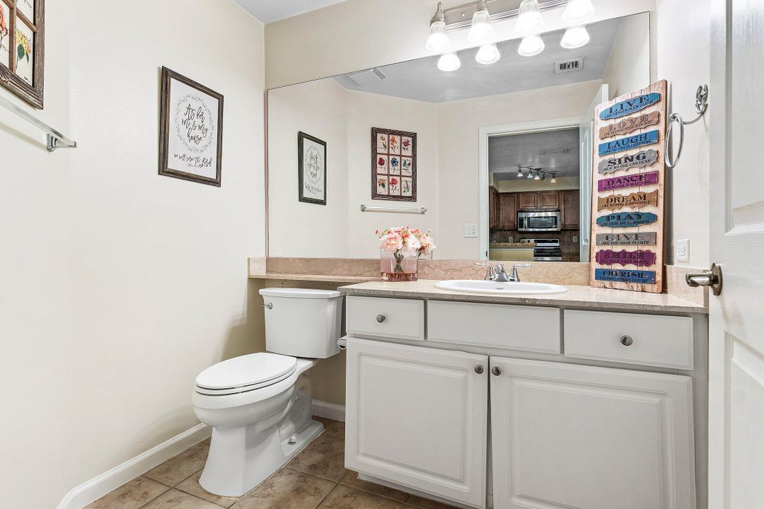 En Venta: $374,900 (2 camas, 2 baños, 1344 Pies cuadrados)