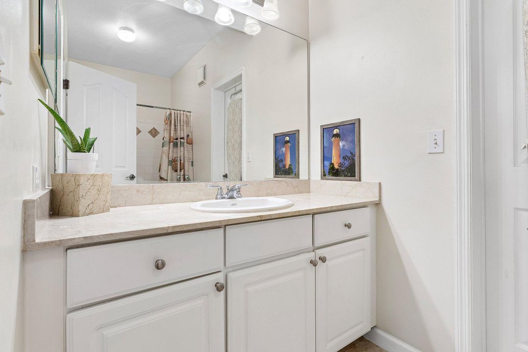 En Venta: $374,900 (2 camas, 2 baños, 1344 Pies cuadrados)