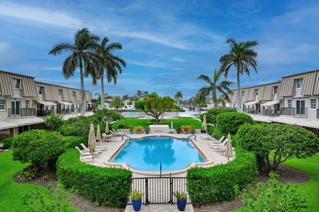 最近租的: $9,000 (3 贝兹, 2 浴室, 2165 平方英尺)