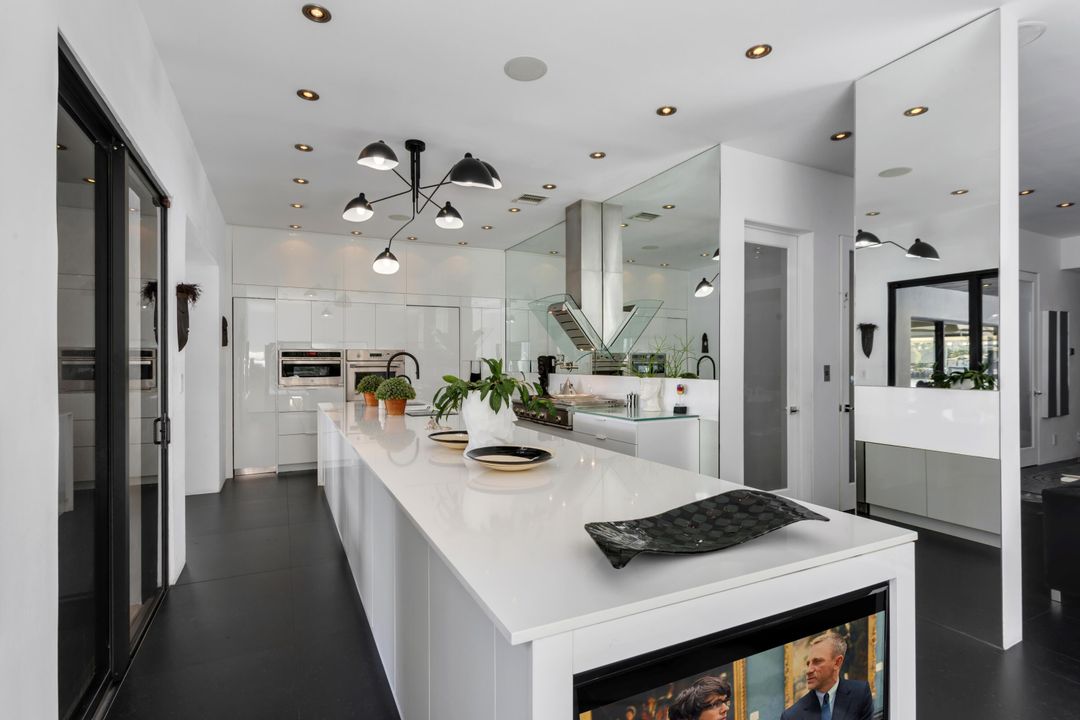 En Venta: $14,995,000 (6 camas, 8 baños, 5550 Pies cuadrados)