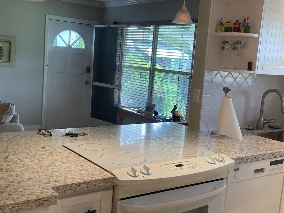 Activo con contrato: $1,500 (1 camas, 1 baños, 994 Pies cuadrados)