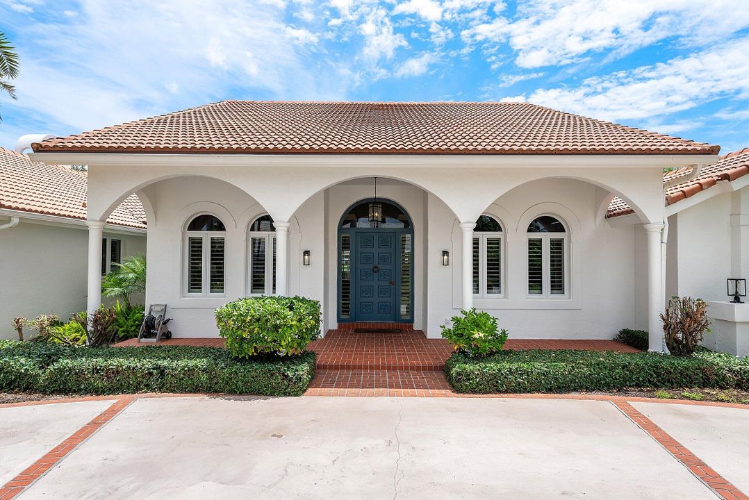 Active With Contract: $2,789,000 (4 beds, 4 baths, 4342 Square Feet)